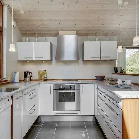 Biaver - 350m From The Sea By Interhome Bøtø By