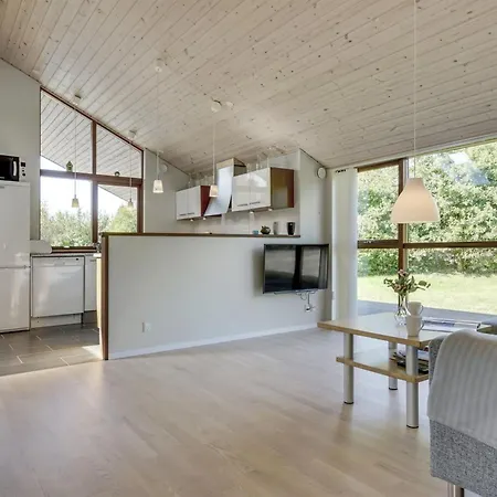 Feriehus Biaver - 350m From The Sea By Interhome Bøtø By