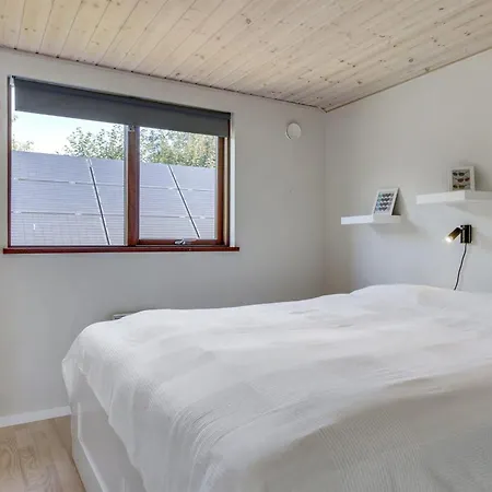 Biaver - 350m From The Sea By Interhome Bøtø By